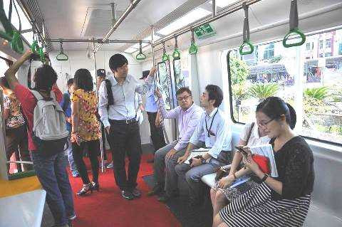 Các ý kiến đóng góp của người dân, chuyên gia, nhà khoa học...sẽ được Ban quản lý dự án đường sắt tiếp nhận để hoàn thiện đoàn tàu theo thiết kế phù hợp nhất Các ý kiến đóng góp của người dân, chuyên gia, nhà khoa học...sẽ được Ban quản lý dự án đường sắt tiếp nhận để hoàn thiện đoàn tàu theo thiết kế phù hợp nhất