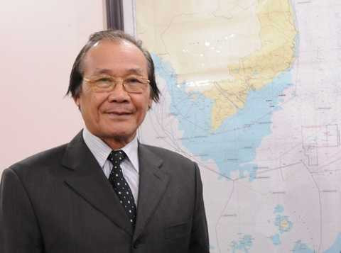 Nguyên Trưởng ban Biên giới Chính phủ, Tiến sỹ Trần Công Trục trả lời phỏng vấn VTC News - Ảnh: Tùng Đinh