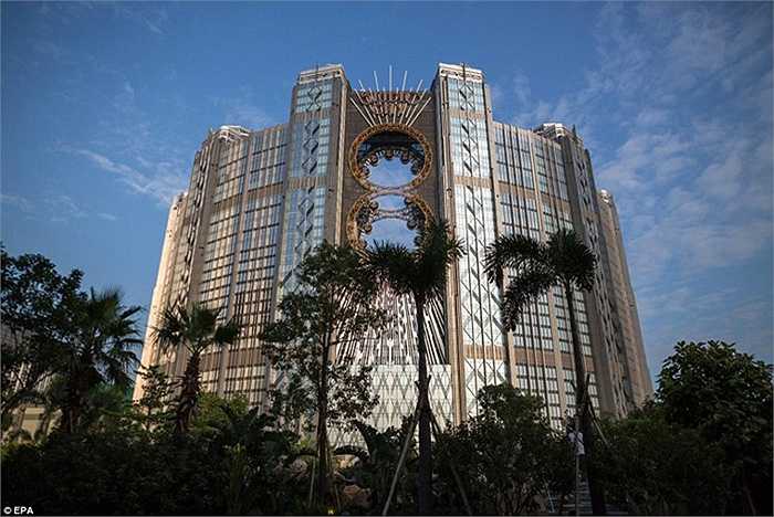 Những hình ảnh ít biết trong casino xa hoa ở Macau