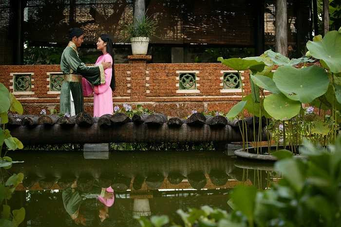 Dù đã sánh đôi cùng không ít nữ diễn viên xinh đẹp trong những bộ phim trước đây nhưng Quách Ngọc Ngoan vẫn phải thừa nhận anh đã 'say nắng' Triệu Thị Hà.