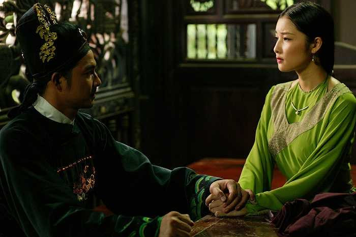 Nhà sản xuất mới đây đã tung ra những hình ảnh hậu trường của Quách Ngọc Ngoan và Triệu Thị Hà.