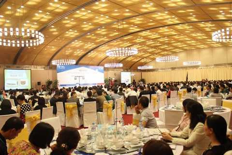 Khách hàng tham dự Hội thảo tại Trung tâm Hội nghị Quốc gia Khách hàng tham dự Hội thảo tại Trung tâm Hội nghị Quốc gia