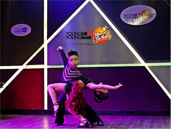 Tú Phương – Cao Bách – SBD 21