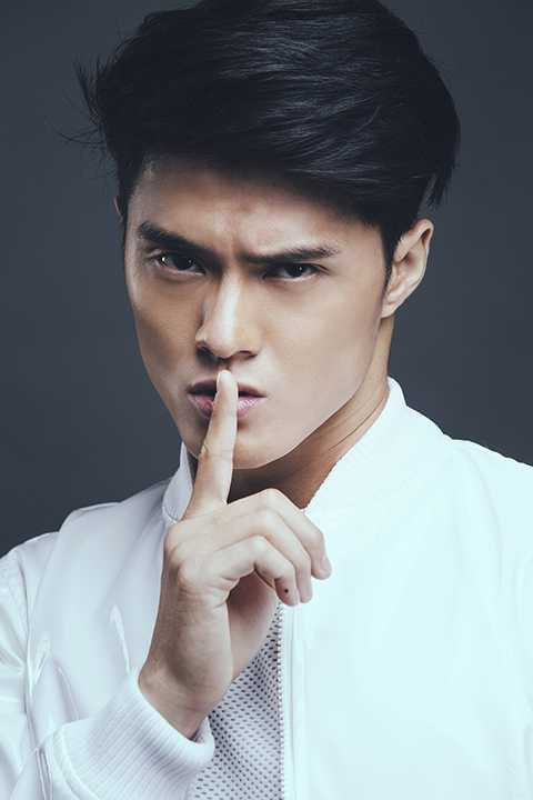 Tiếp theo đó là vũ đạo trong bài Ngày Mai của Tóc Tiên nhận được nhiều lời khen của khán giả và giới chuyên môn, tạo nên cơn sốt cover mang tên vũ điệu cồng chiêng, đã làm mưa làm gió suốt một thời gian dài. 