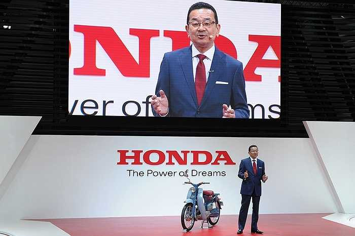 Theo Chủ tịch kiêm giám đốc điều hành Honda, ngài Takahiro Hachigo, Super Cub là mẫu phương tiện di chuyển cá nhân trong khoảng cách ngắn theo ý tưởng 'kinh tế, dễ vận hành' mà hãng theo đuổi kể từ khi chế tạo chiếc Super Cub thế hệ đầu tiên.