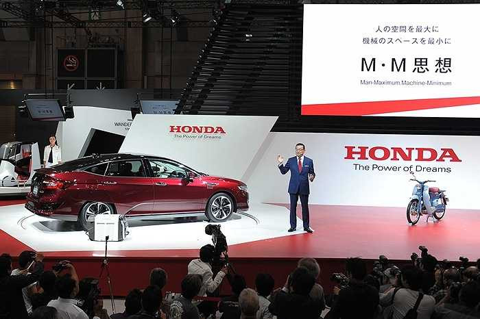 Chiếc Super Cub mới dường như trở lại kiểu dáng hoài cổ của phiên bản từng ra đời cách đây hơn nửa thế kỷ.