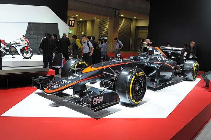 McLaren Honda MP4-30, mẫu xe chuyên dành cho giải đua đình đám F1.