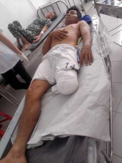 Bệnh nhân Hồ Văn Ở đang được điều trị tại Bệnh viện Đa khoa Tân Hưng
