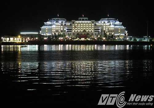 Vinpearl Hạ Long Bay Resort lộng lẫy, lung linh, huyền ảo trên vịnh Hạ Long - Ảnh MK