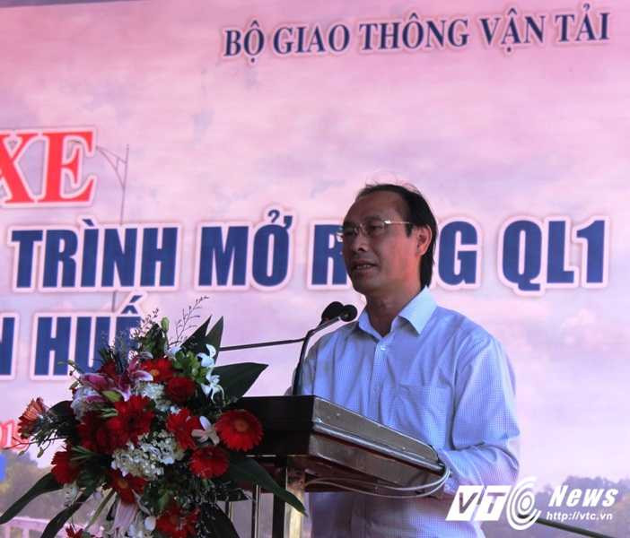 Thứ trưởng Bộ GTVT Lê Đình Thọ đánh giá cao tiến độ thi công xây dựng, mở rộng QL 1A đoạn qua Thừa Thiên - Huế.
