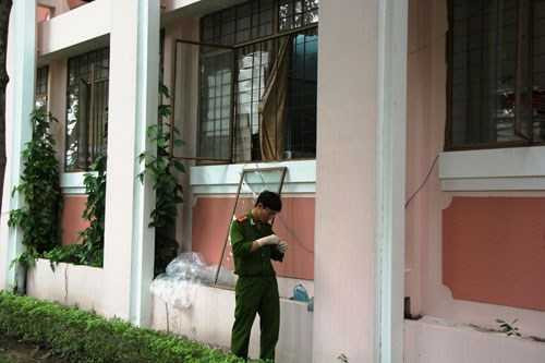 Trộm đột nhập trụ sở UBND huyện phá két sắt lấy gần 70 triệu đồng