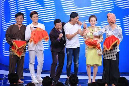 Bốn khách mời đầu tiên: Quang Tèo, Will, Angela Phương Trinh, Xuân Lan.