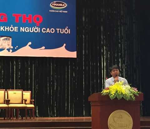 Tiến sĩ – Bác sĩ Nguyễn Anh Tuấn, Đại học Y Dược TP.HCM chia sẻ thông tin hữu ích “Dinh dưỡng ở người cao tuổi” Tiến sĩ – Bác sĩ Nguyễn Anh Tuấn, Đại học Y Dược TP.HCM chia sẻ thông tin hữu ích “Dinh dưỡng ở người cao tuổi”