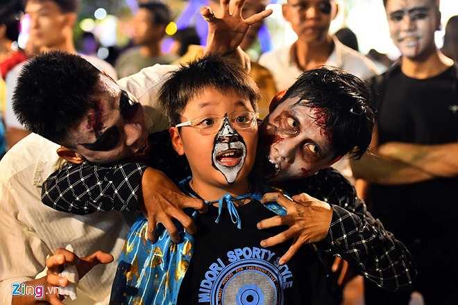 Nhiều thiếu nhi tỏ ra thích thú với lễ hội Halloween.