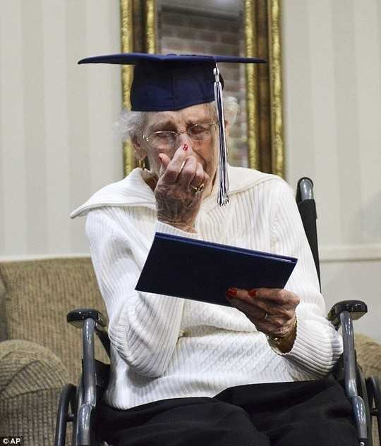 bằng tốt nghiệp, trường Công giáo Grand Rapids