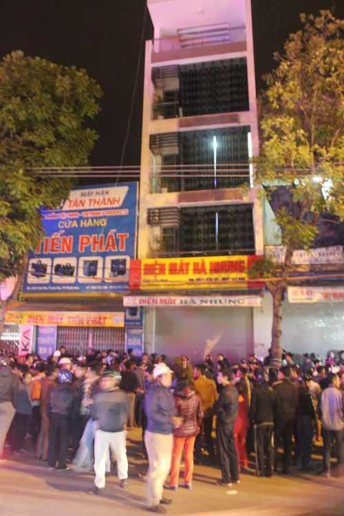 Ảnh: Hiện trường 4 người chết trong cửa hàng điện máy