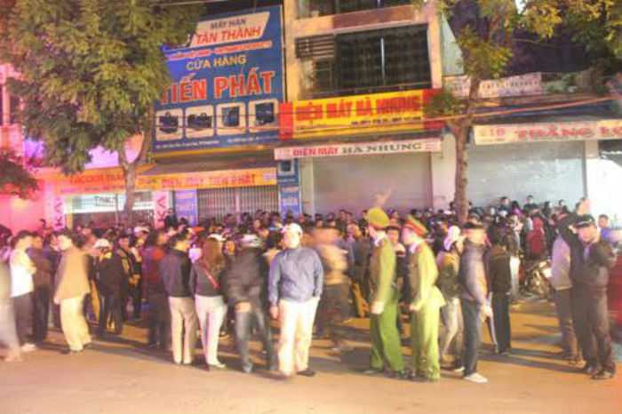 Ảnh: Hiện trường 4 người chết trong cửa hàng điện máy