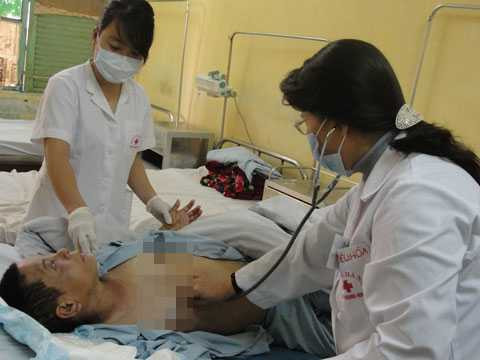 Điều chỉnh giá dịch vụ y tế, người nghèo được hưởng lợi. Điều chỉnh giá dịch vụ y tế, người nghèo được hưởng lợi.