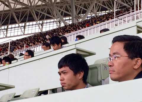 Công Phượng và người đại diện là Trưởng đoàn bóng đá HAGL Nguyễn Tấn Anh tại Nhật Bản