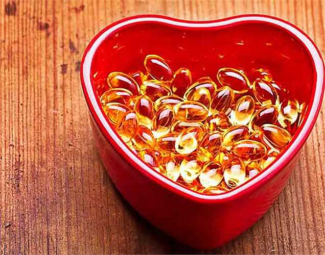 Dầu gan cá tuyết là một trong những thực phẩm tốt nhất có thể thay thế vitamin tổng hợp. Dầu gan cá tuyết có vitamin D cũng như chất béo omega 3 rất tốt trong việc ngăn ngừa ung thư và chăm sóc hệ thống miễn dịch.