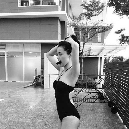 Hình ảnh đẹp của Hạ Vi trong một lần du lịch. (Nguồn: Dân Việt)