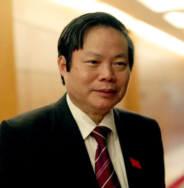 Ông Phùng Quốc Hiển