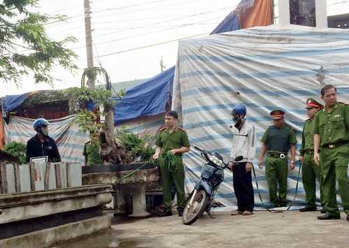 Nếu lúc ở cổng Tiến kiên quyết dừng lại thì thảm sát đã không xảy ra. Ảnh: Khánh Vinh