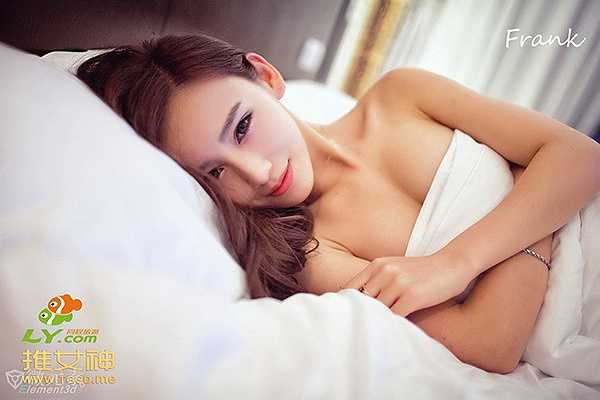 Lý Ngọc Khiết được đánh giá là nghệ sỹ triển vọng nhờ gương mặt ăn hình và diễn xuất tự nhiên trước ống kính.