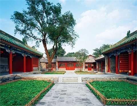 Trong khuôn viên có phủ đệ và hoa viên, tổng diện tích 60 nghìn m², trong đó phủ đệ chiếm 32.000 m². Ảnh: Zhongguo Wang.