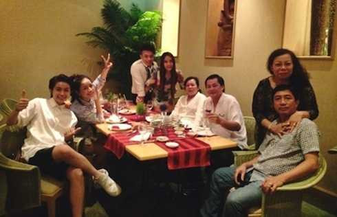 Chi Pu thường xuyên đi ăn uống cùng gia đình Gil Lê.