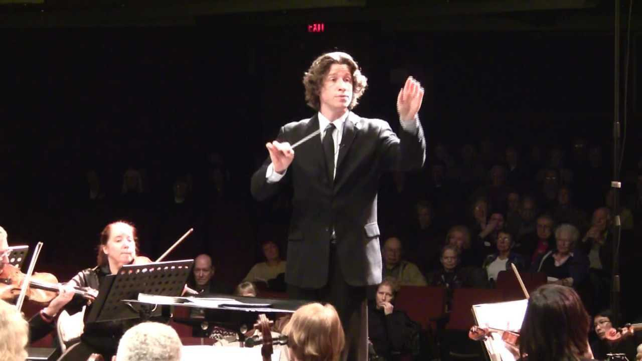 Giám đốc nghệ thuật Barnaby