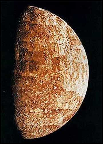  Sao Thủy chỉ là hành tinh nóng đứng thứ hai sau sao Kim.