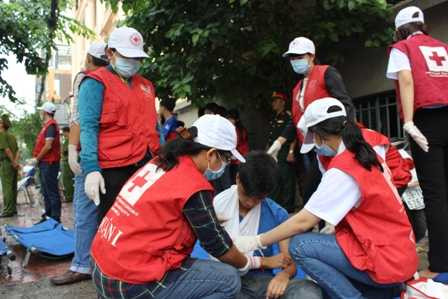 Khói lửa bao trùm tòa nhà cao nhất TP.HCM