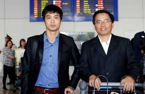 Công Phượng và Trưởng đoàn bóng đá HAGL Nguyễn Tấn Anh sau chuyến tham quan CLB Mito Hollyhock - Ảnh do nhân vật cung cấp Công Phượng và Trưởng đoàn bóng đá HAGL Nguyễn Tấn Anh sau chuyến tham quan CLB Mito Hollyhock - Ảnh do nhân vật cung cấp