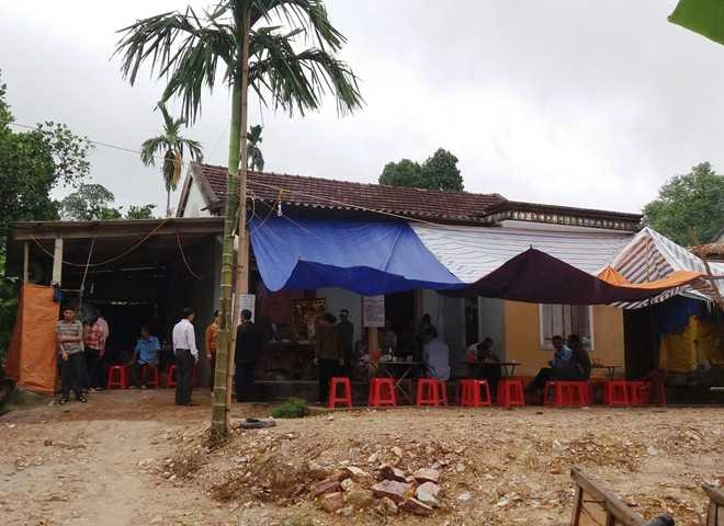 Người thân nạn nhân kể, Quyết là con thứ 4 trong gia đình, sống hiền lành và hiếu thảo. Ảnh: Chinh Phạm.