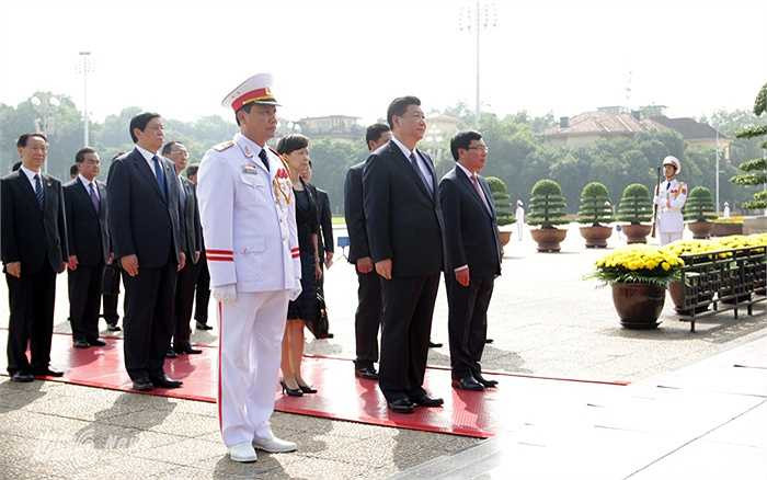 Trước đó, tại buổi gặp gỡ hữu nghị thanh niên Việt - Trung lần thứ 16, sáng 6/11 Tổng bí thư Nguyễn Phú Trọng và Tổng bí thư, Chủ tịch Trung Quốc Tập Cận Bình đều trân trọng mối quan hệ hữu nghị suốt 65 năm qua giữa hai nước Việt Nam - Trung Quốc. (Ảnh: Hà Thành)