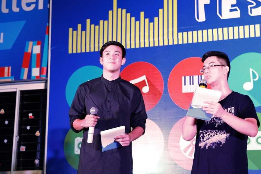 Vlogger Huyme hâm nóng đêm âm nhạc của học sinh Thủ đô