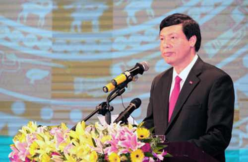 Ông Nguyễn Đức Long, Phó Bí thư Tỉnh ủy, Chủ tịch UBND tỉnh phát biểu tại Hội nghị