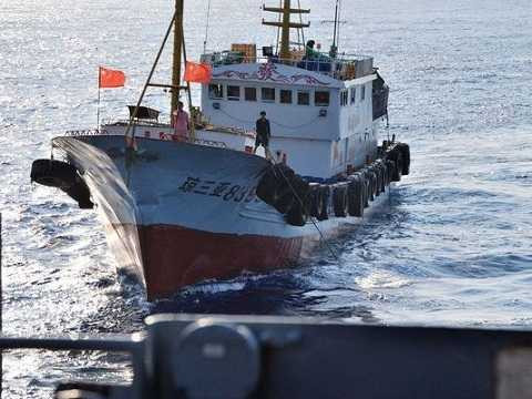 Một trong những chiếc tàu cá Trung Quốc cản đường hoạt động của tàu thăm dò đại dương Impeccable của Mỹ hoạt động trên Biển Đông hồi tháng 3/2009