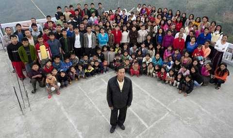 Đại gia đình 167 người của ông Chana