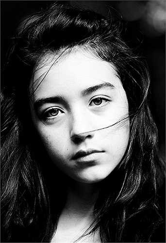 'Bông hồng lai' sinh năm 1998 mang trong mình 2 dòng máu Việt Nam và Ireland