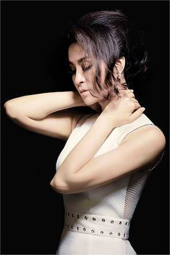 Mới đây chị vừa tổ chức 1 chương trình chữa trị miễn phí cho những em có hoàn cảnh khó khăn bị thẹo và bớt đen và chàm đen trên mặt.