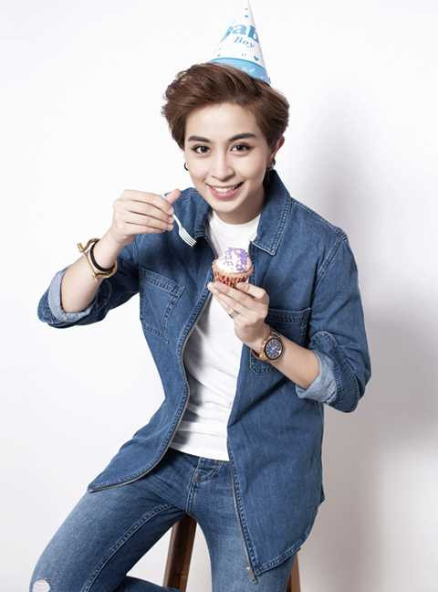 Sở hữu vẻ ngoài tomboy mạnh mẽ thế nhưng tên thật của Gil Lê lại khiến nhiều người bị sốc bởi nó quá nữ tính. Tên thật của Gil Lê là Lê Thanh Trúc.