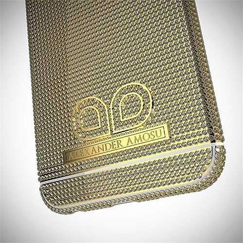 Giá của iPhone 6 sau khi 'độ' là 1,7 triệu bảng (tương đương 58,3 tỷ đồng), đắt hơn cả một chiếc siêu xe.