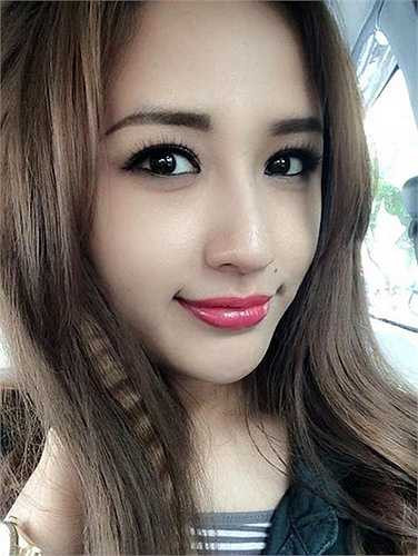 Hoa hậu Việt Nam 2006 Mai Phương Thúy là một trong những người đẹp nổi tiếng với nước da trắng mịn, sáng đẹp tự nhiên.