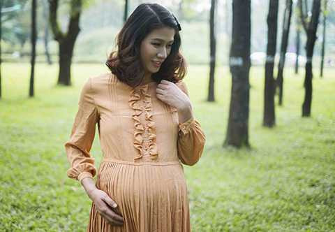 Hiện tại, tâm lý của cô rất vui vẻ vì luôn có bạn bè người thân bên cạnh. Trang Trần chia sẻ rằng cuộc sống của cô đang rất hạnh phúc. 