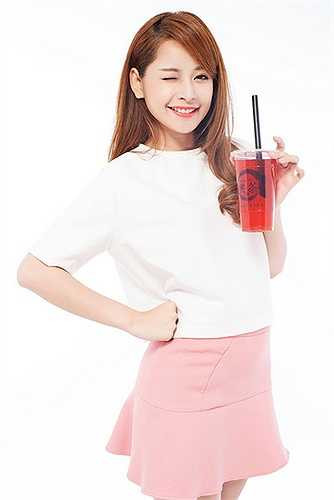 Chi Pu được ví như một thiên thần trong sáng 'hiếm có khó tìm' của showbiz Việt.