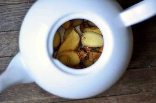 Vì sao bạn nên ăn gừng lúc bụng rỗng?