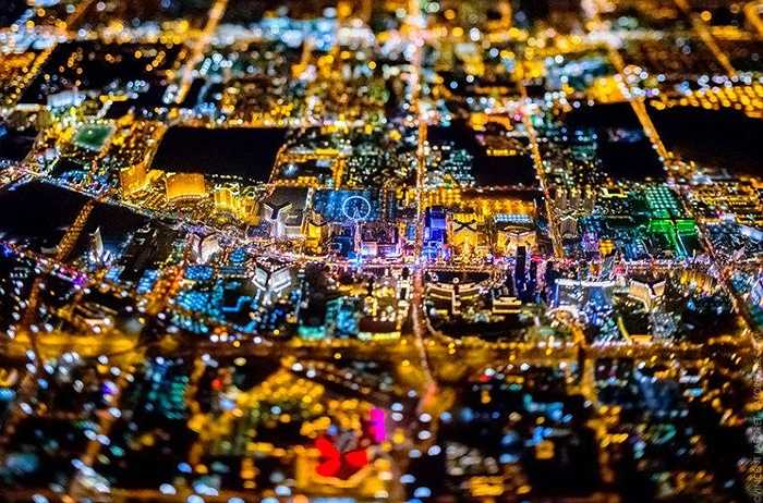 Lasvegas sáng rực trong đêm với nhiều casino, khách sạn, khu giải trí hấp dẫn nhất hành tinh