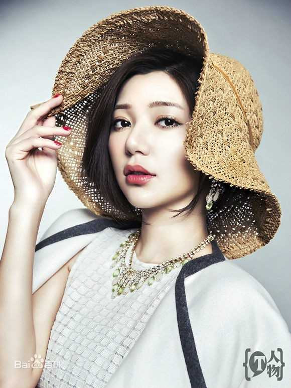 Người mẫu đắt giá nhất xứ Đài bị gạ bán thân